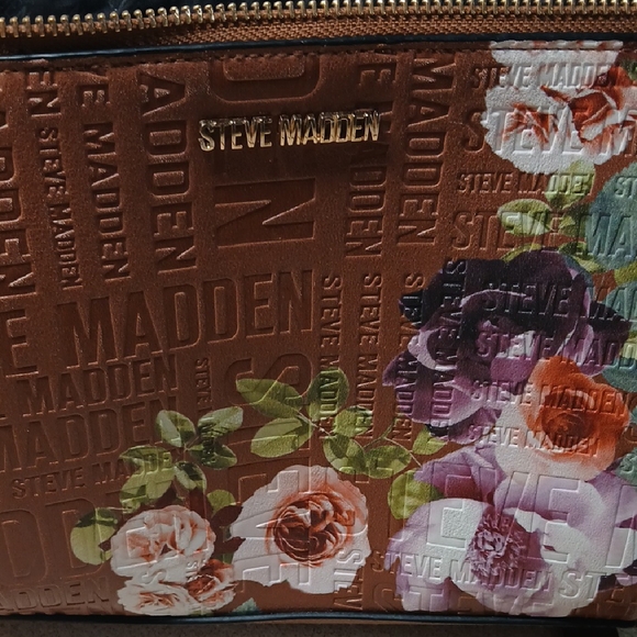 Steve Madden Brown Floral Crossbody Bag - Picture 3 of 6
